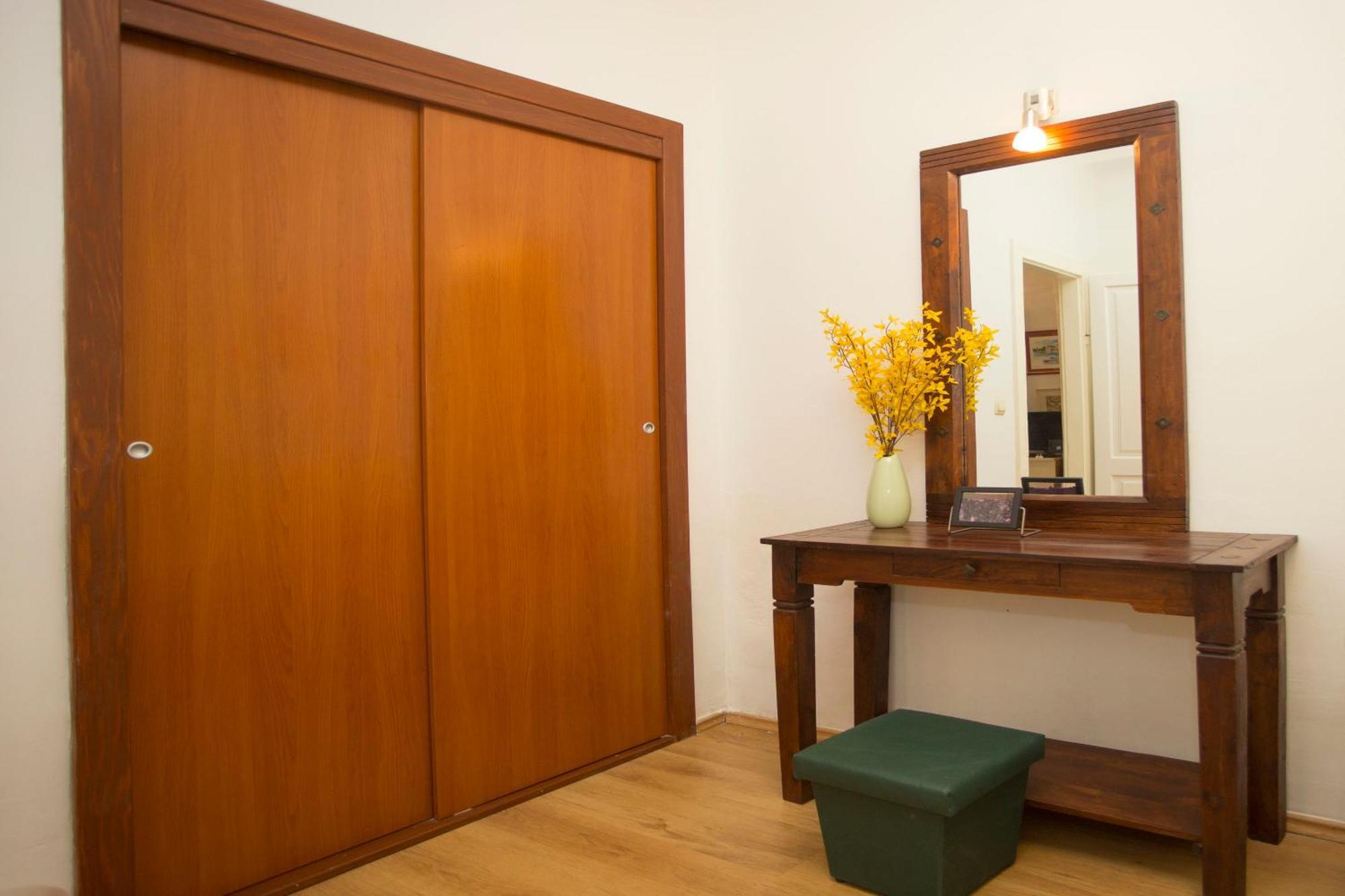 Apartment Zdrav - With Big Terrace