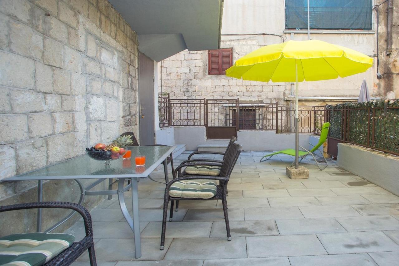 Zdrav - With Big Terrace * Split